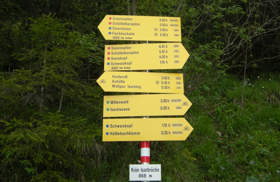 07 Wegweiser Isarbruecke02