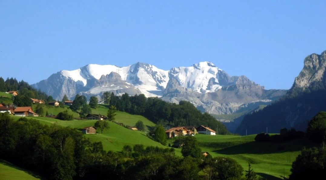 01 Bluemlisalp 380x210