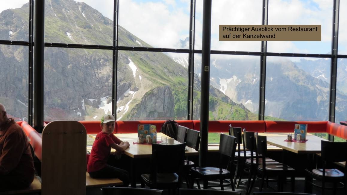 12 Panoramarestaurant