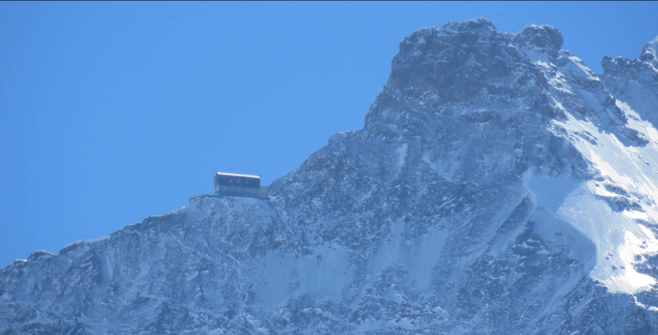17 Jungfraujoch Restaurant