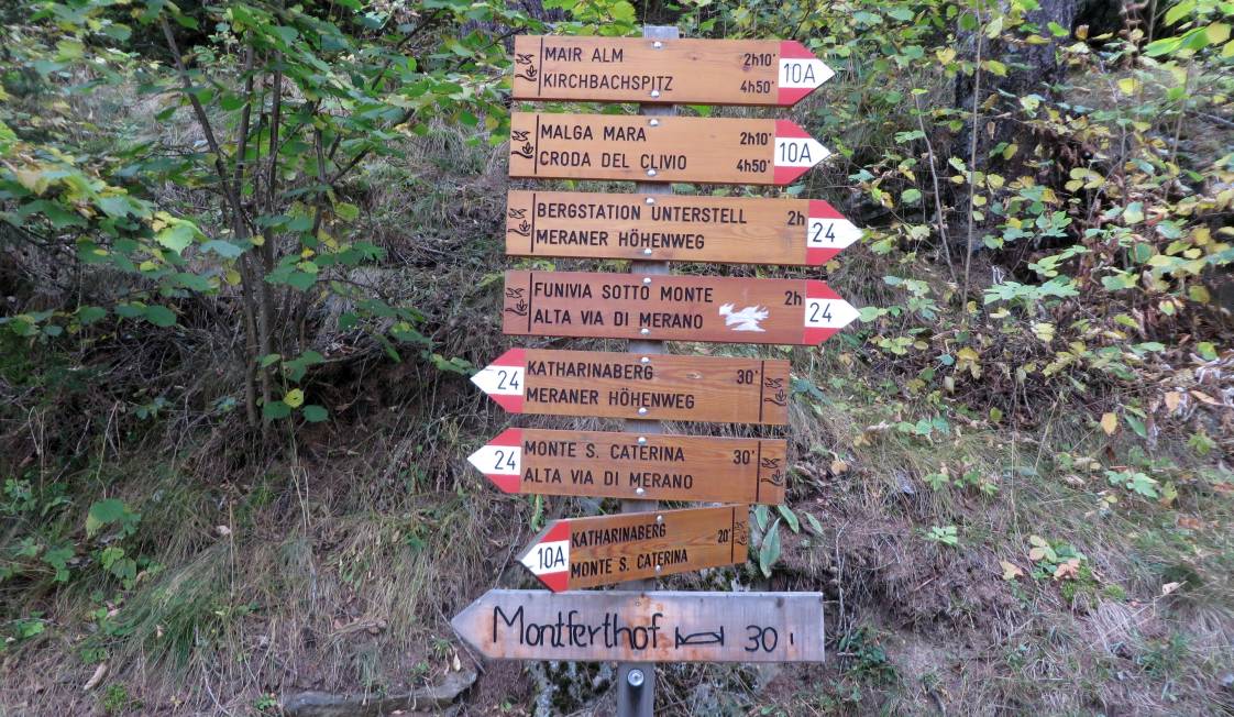 01 Wegweiser Katharinaberg